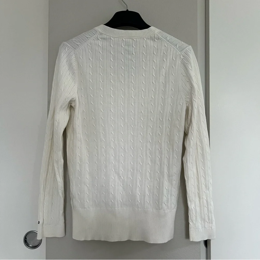 Vintage Y2K Tommy Hilfiger Cable Knit V-Neck Sweater - Prep Coastal Old Money - Picture 5 of 12